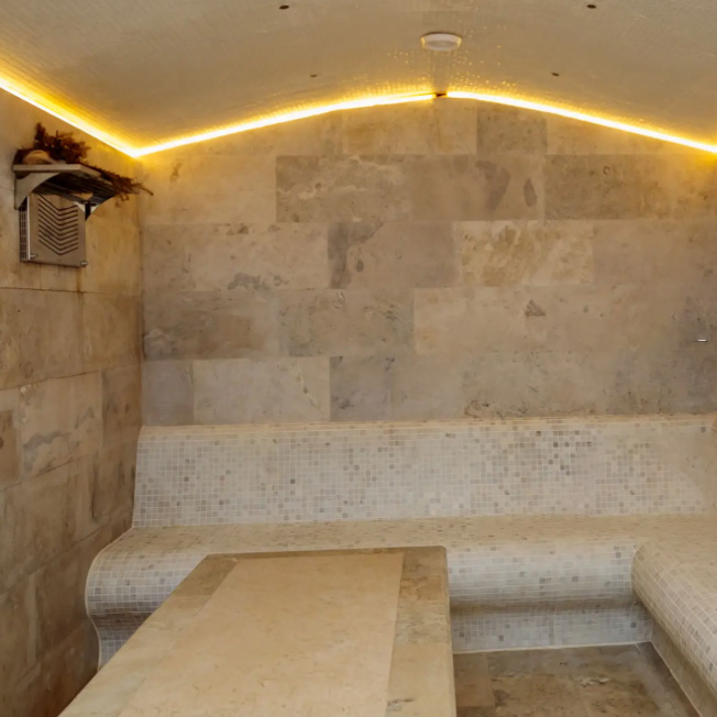 hammam-en-pierre-lumineuse-652px hammam-en-pierre-lumineuse-652px