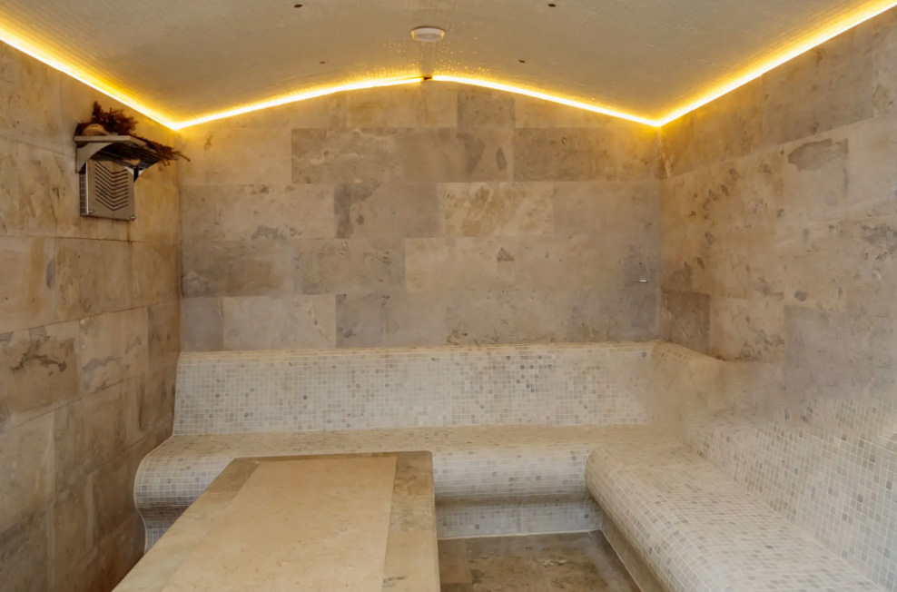 Sauna ou hammam : quel est vraiment le meilleur pour la santé ?