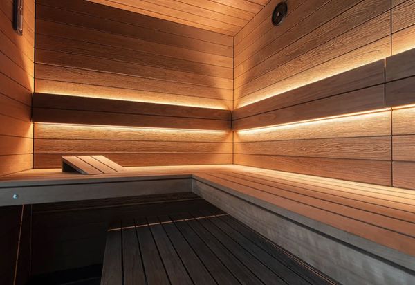 Sauna traditionnel bois et éclairage indirect Sauna traditionnel bois et éclairage indirect